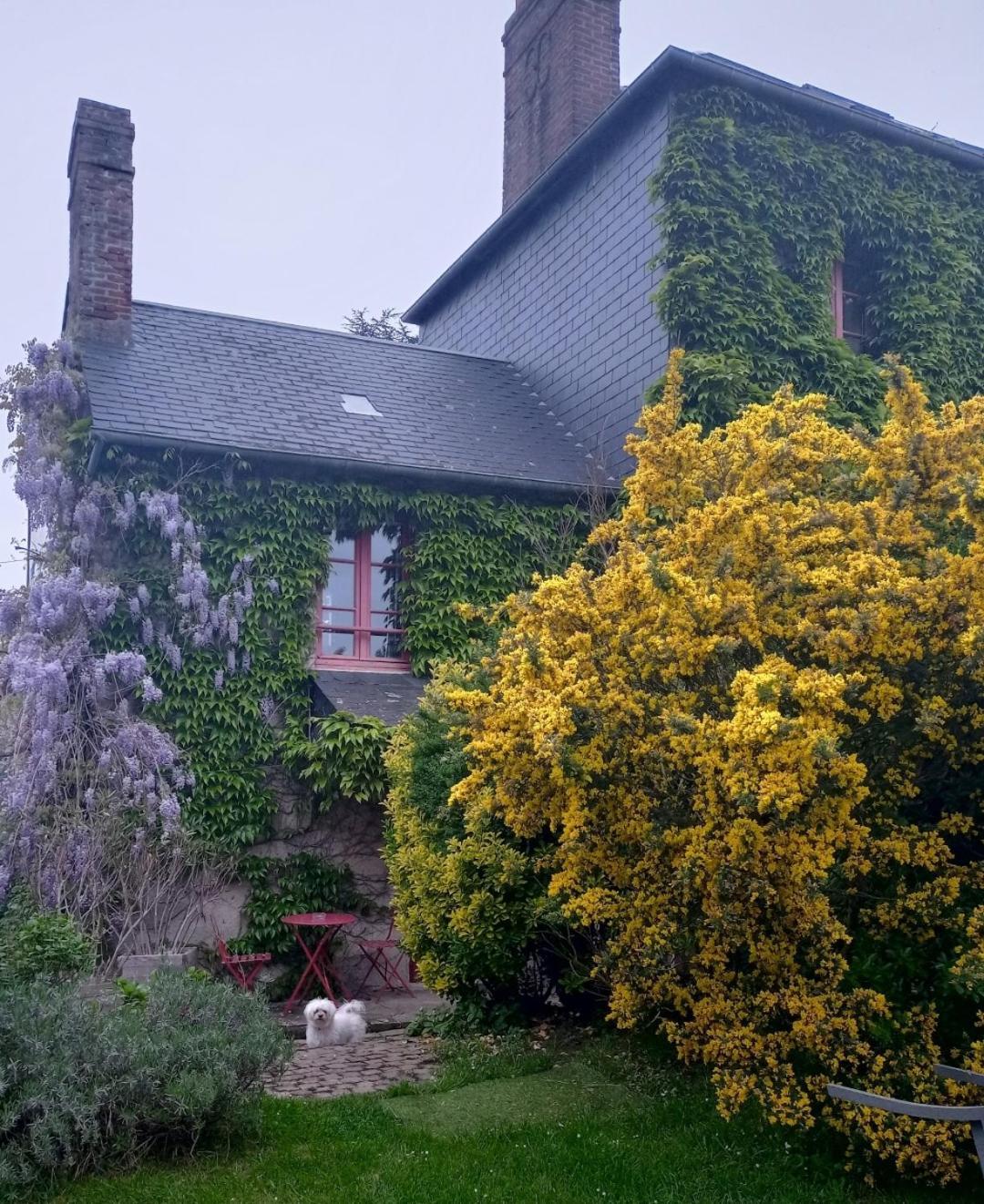 Les Chambres D'Hotes Le Val D'Honfleur Equemauville Exterior photo